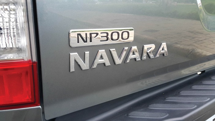 NT234_XH010815_Nissan-Navara-21