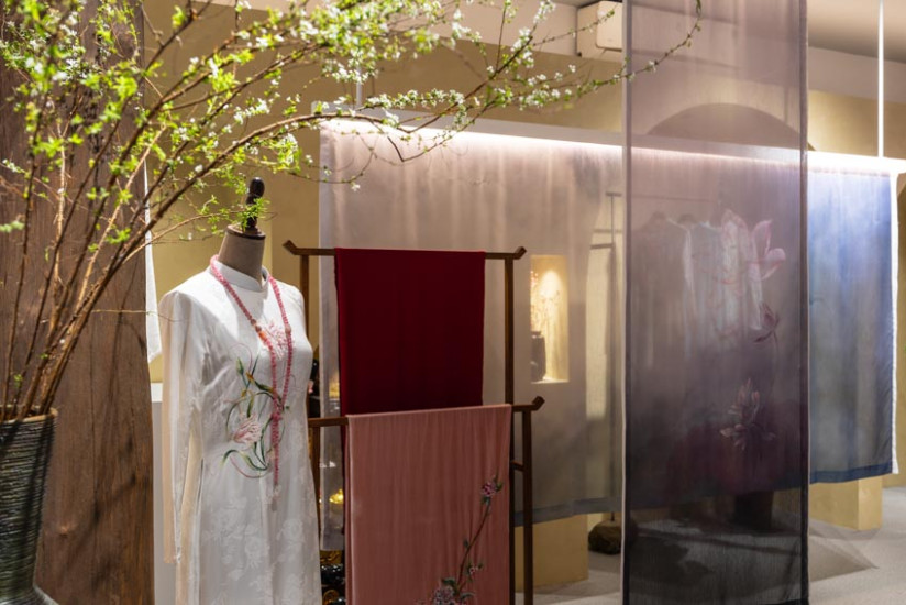 LAE Exhibition: Sự quyến rũ của áo dài qua lăng kính đương đại - 23
