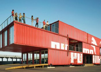 10 ngôi nhà tuyệt vời được làm bằng container với thiết kế độc đáo