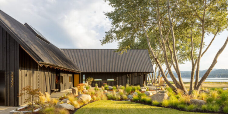 Dyes Inlet House 07