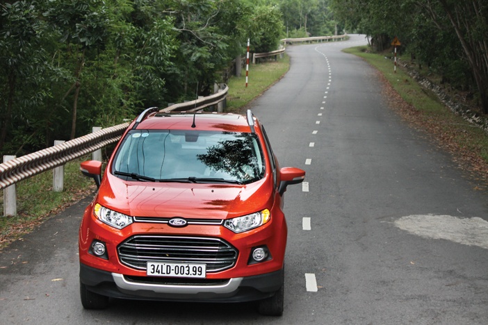 NT217-XeHoi 011114-ford-ecosport (3)