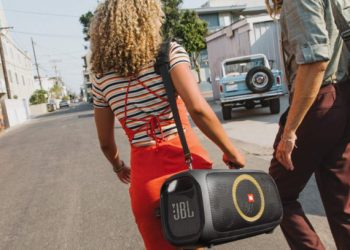 JBL giới thiệu bộ đôi loa bluetooth PartyBox On-The-Go và PartyBox 310