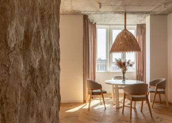 Ấn tượng khác thường với căn hộ đất sét kết hợp hiện đại và văn hóa Ukraine - 2