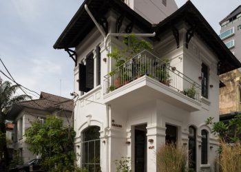 Quán cà phê, cuộc đối thoại giữa quá khứ và hiện tại