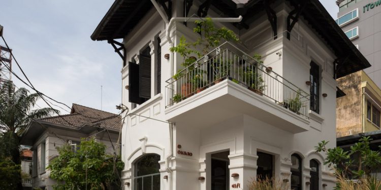 Quán cà phê, cuộc đối thoại giữa quá khứ và hiện tại