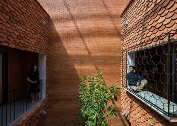 Những cung bậc cảm xúc không gian ngôi nhà gạch có hai mái hiên - 25