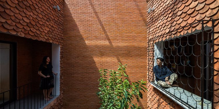 Những cung bậc cảm xúc không gian ngôi nhà gạch có hai mái hiên - 25