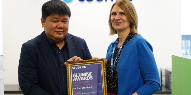 Kiến trúc sư Việt Nam nhận giải thưởng Thành tựu Nghề nghiệp cho Cựu sinh viên Vương quốc Anh