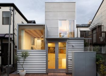 Ngôi nhà nhỏ hình khối trên “mảnh đất nhỏ” ở Tokyo