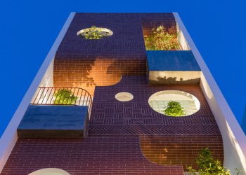 Đà Nẵng House với mặt tiền bằng gạch nung