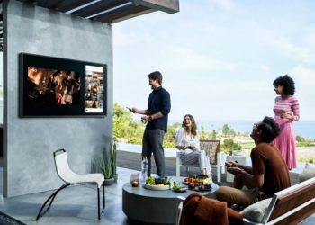Samsung The Terrace là TV đầu tiên nhận chứng nhận Hiệu suất Hiển thị Ngoài trời của UL