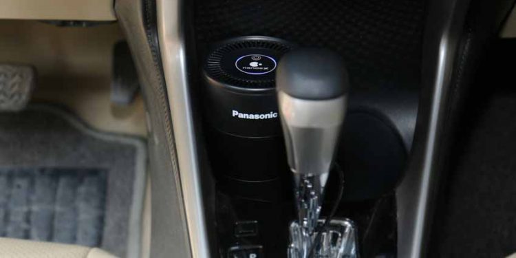 Panasonic cung cấp giải pháp không khí sạch toàn diện nanoe™ X cho 2.000 xe GrabCar - 2