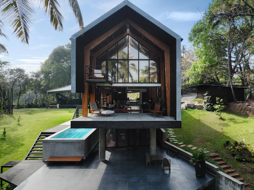 Mat dau hoi kinh thong tang deck kim loai