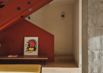 Căn duplex brutalist LOBB Studio Barcelona
