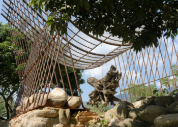 Deadwood Hut bên sông Xutian, Huệ Châu
