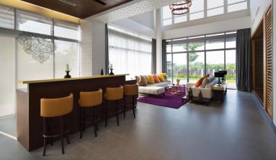 Biệt thự ngoại ô