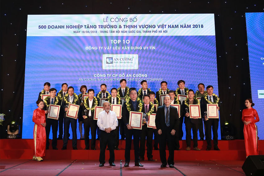 An Cường nằm trong Top 500 doanh nghiệp tăng trưởng nhanh nhất VN 2018 và Top 10 công ty vật liệu xây dựng hàng đầu VN năm 2018