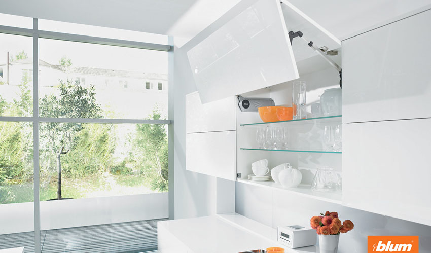 Blum giới thiệu tay nâng Aventos cho tủ bếp treo tường