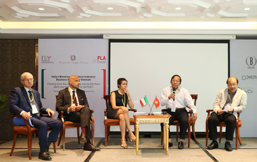 Chương trình xúc tiến thương mại đầu tiên của bảy nhà sản xuất đồ nội thất đến từ Ý