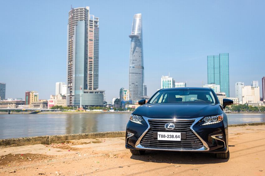 Sang trọng và sắc sảo như Lexus ES 350 2016