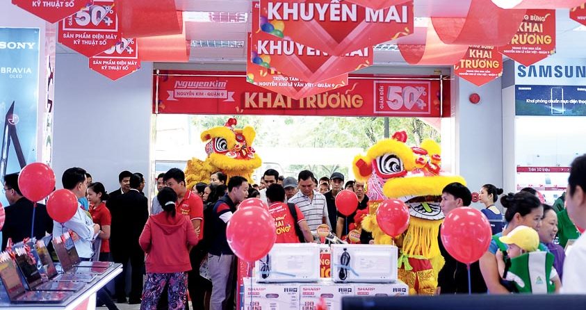 Chương trình “Nguyễn Kim – 21 năm tận tâm phục vụ”