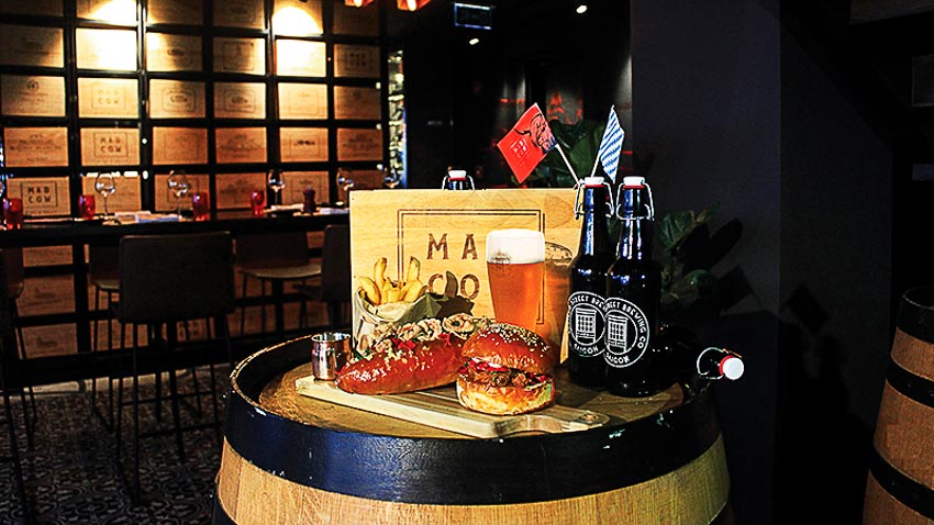 Lễ hội Halloween tại Saigon Saigon Rooftop Bar