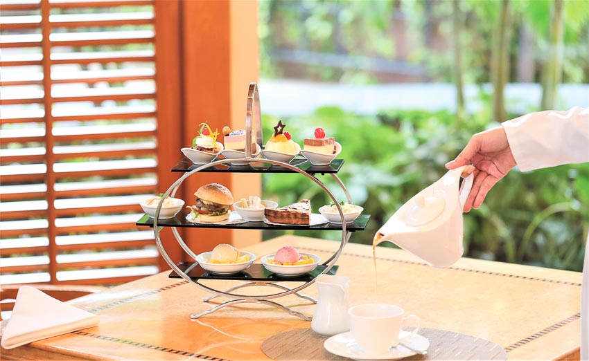 Tao nhã tiệc trà chiều tại Legend Lounge