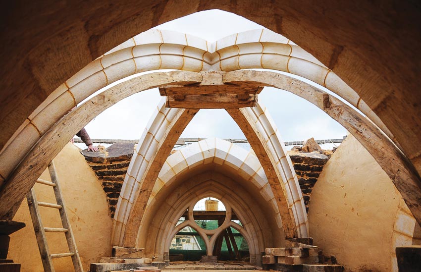 Xây lâu đài bằng kỹ thuật thời Trung cổ