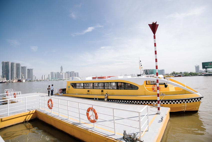 Trải nghiệm tuyến buýt đường sông đầu tiên ở Sài Gòn
