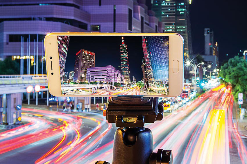 ZenFone 4 Max với camera kép và pin “khủng”