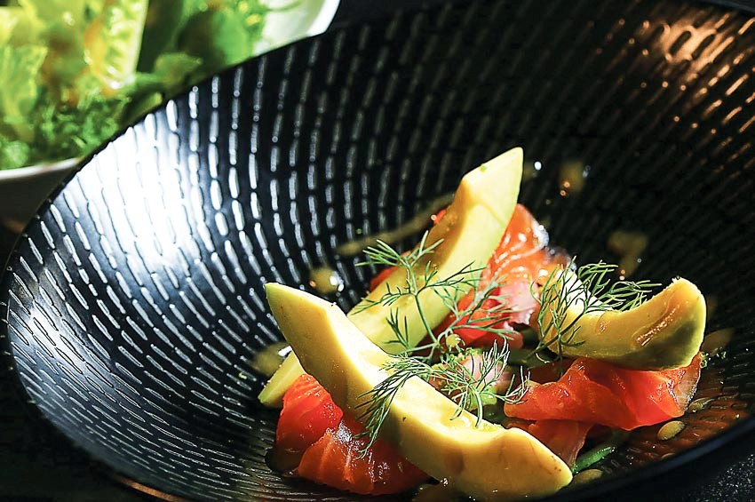 Bào ngư hoàng gia tại Nhà hàng Long Triều