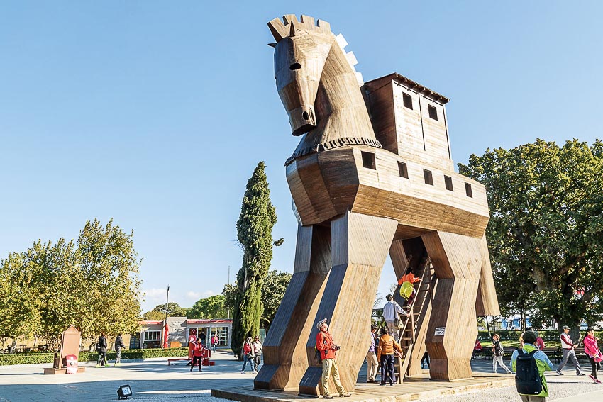 Đi Thổ Nhĩ Kỳ xem phiên bản ngựa gỗ thành Troy