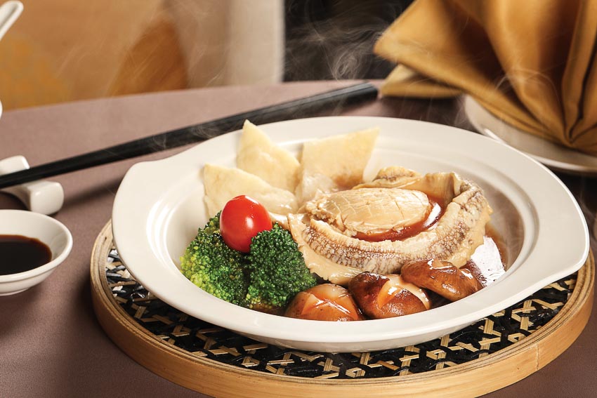 Bào ngư hầm bong bóng cá