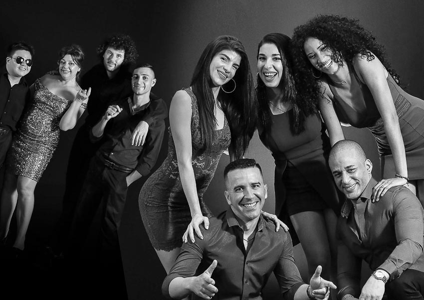 Hào hứng những đêm nhạc tại Saigon Saigon Rooftop Bar