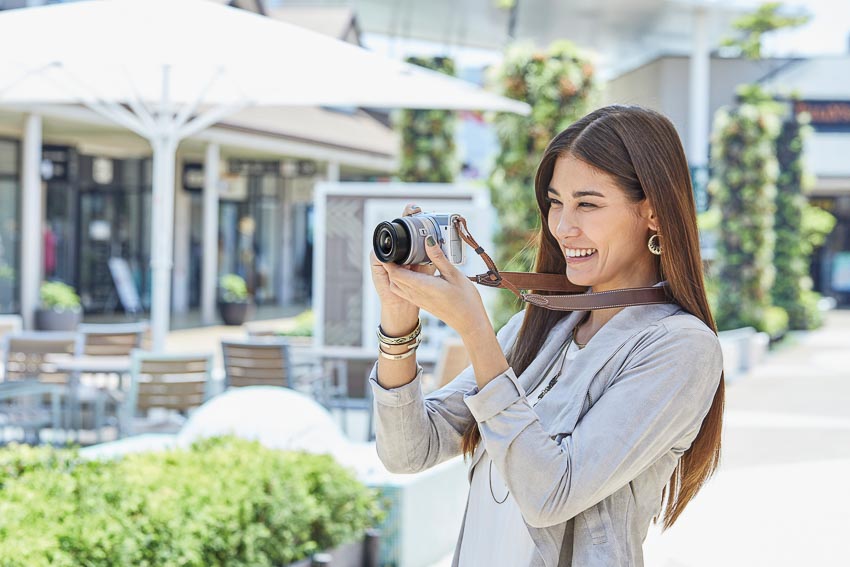 Vài mẫu máy ảnh không gương lật sáng giá