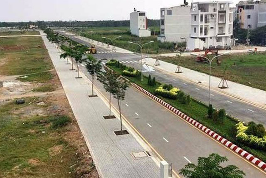 Thị trường đất nền chuyển động