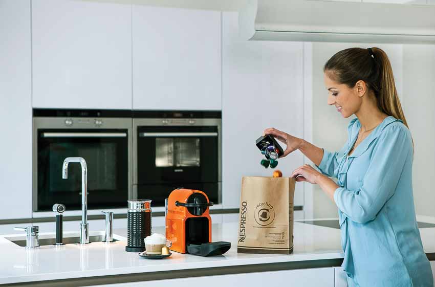 DN766-mon-qua-thong-minh-cho-ngoi-nha-thong-minh-Hitech-2018-9