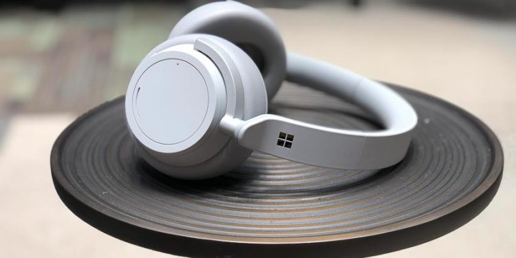 Microsoft-Surface-Headphones-tai-nghe-khong-day-voi-kha-nang-chong-on-tu-dong