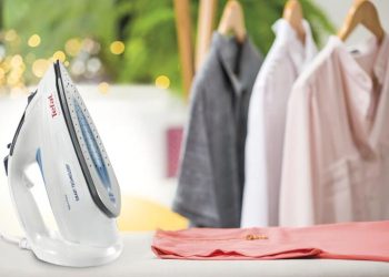 Tefal-gioi-thieu-ban-ui-hoi-nuoc-the-he-moi