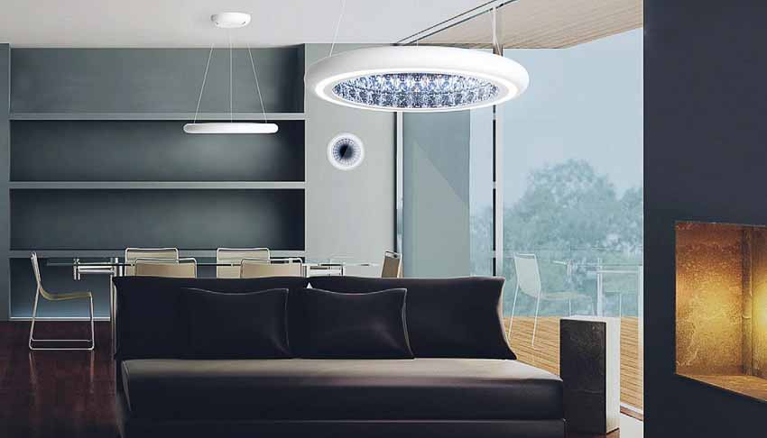 DNP-den-chum-Swarovski-Tin-290818-1