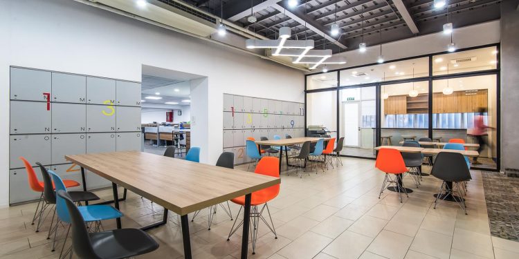 nhung-soi-day-nang-dong-o-van-phong-Paiho-3