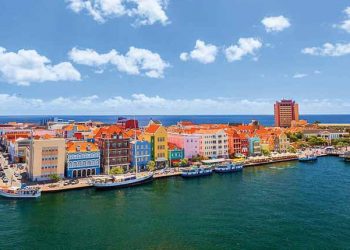 Curaçao-Vien-ngoc-xanh-cung-Caribe