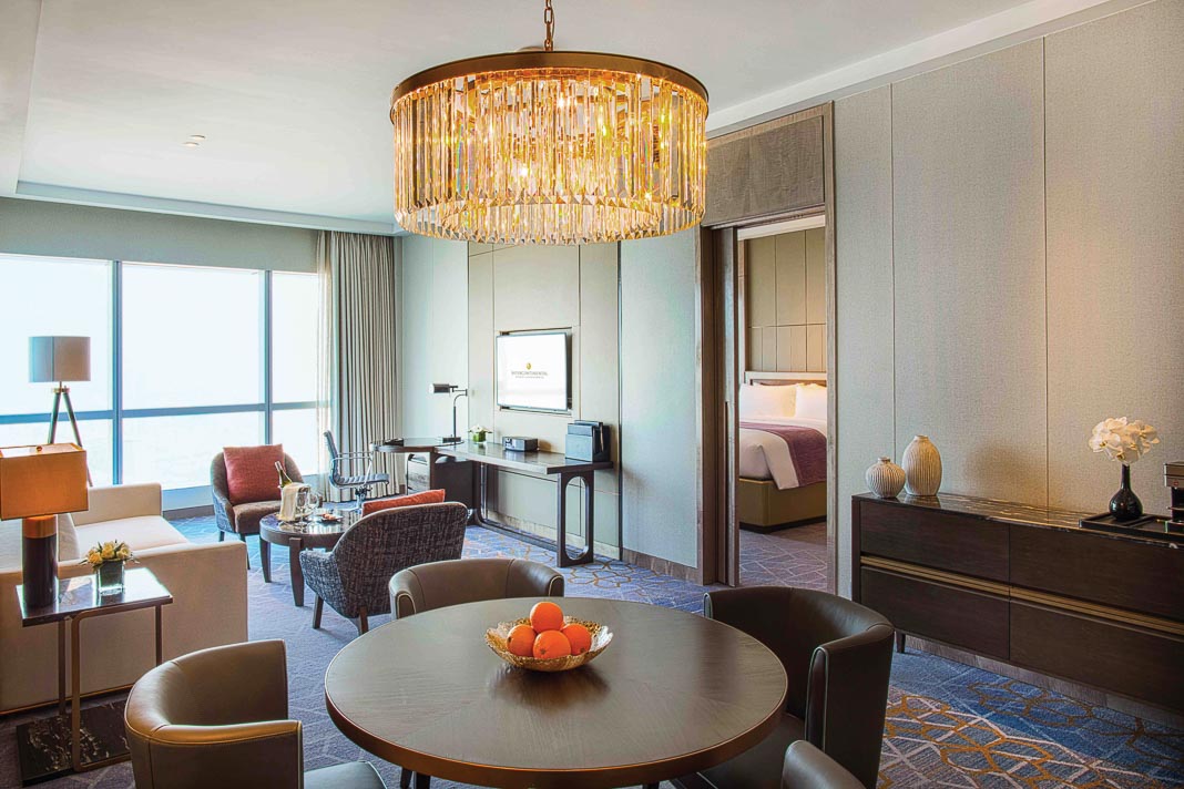 net-doc-dao-cua-InterContinental-Hanoi-Landmark72-3