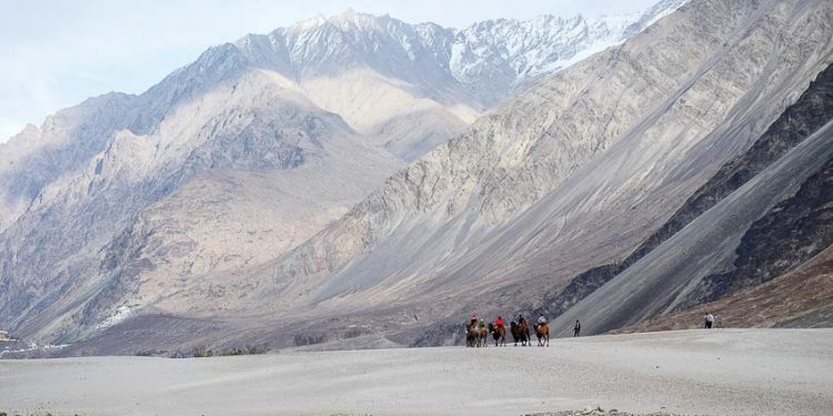 lac-vao-dao-thien-duong-Ladakh