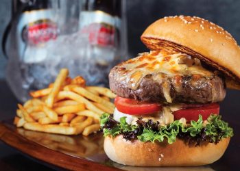 an-huong-combo-burder-va-bia-tai-Corso-Steakhouse-Bar