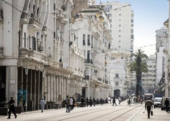 Casablanca-co-kinh-va-hien-dai