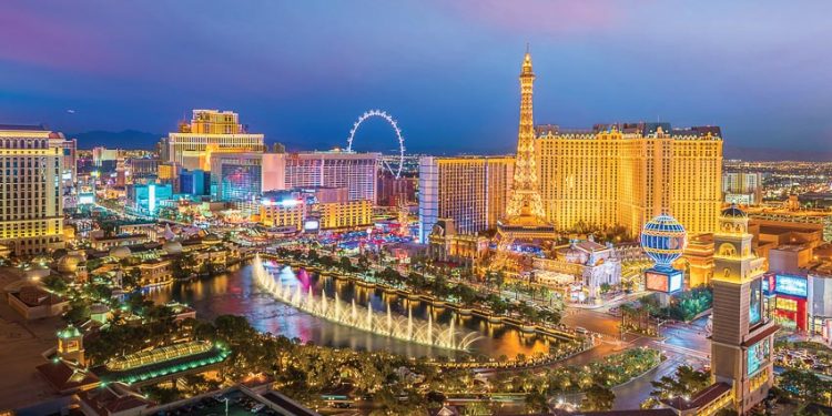 tour-di-My-mua-sam-ngay-Black-Friday