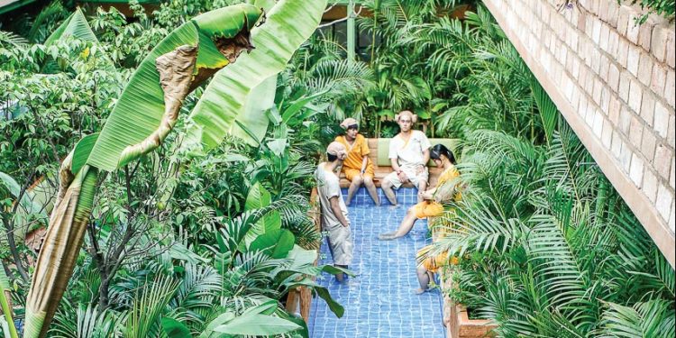 combo-qua-tang-cho-suc-khoe-tai-Golden-Lotus-Spa