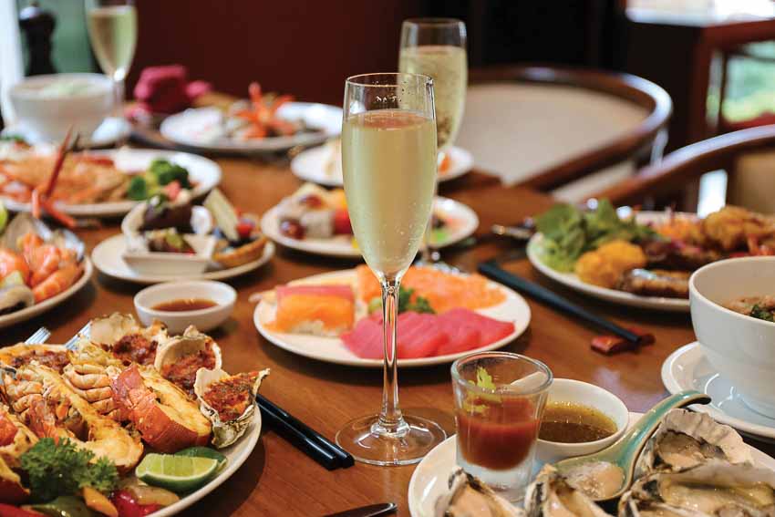 Tiệc trưa Chủ nhật đặc sắc tại Saigon Café