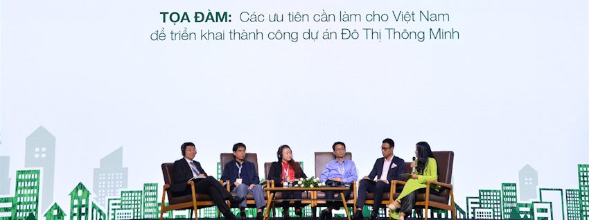 Hội thảo "Xây dựng đô thị thông minh - Hướng tới phát triển bền vững"